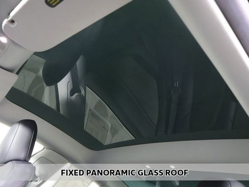 Used 2023 Tesla Model 3 Standard Range image 4