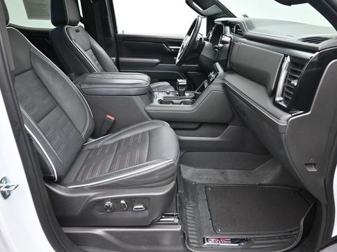 Used 2023 GMC Sierra 1500 AT4X image 7