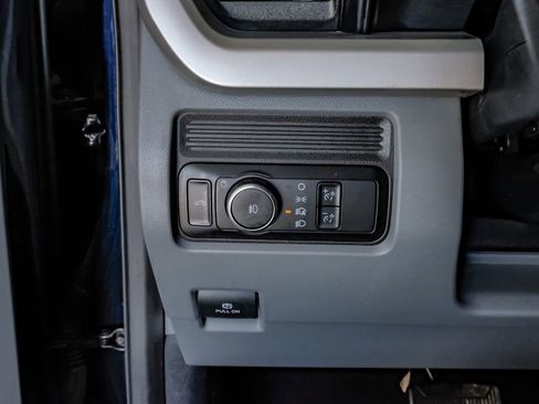 Used 2024 Ford F250 XL w/ STX Appearance Package image 27