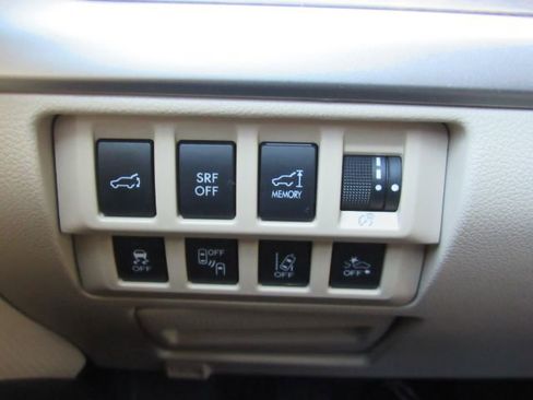 Used 2016 Subaru Outback 2.5i Limited image 37