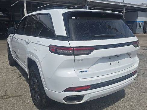 Used 2024 Jeep Grand Cherokee Limited 4xe image 3