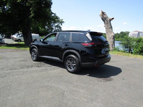 Used 2026 Nissan Rogue SV AWD/4WD image 5