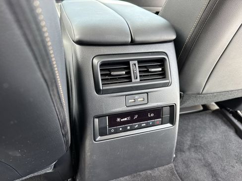 Used 2024 MAZDA CX-90 3.3 Turbo w/ Select Package AWD/4WD image 37