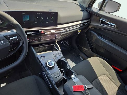 New 2026 Kia Sportage LX image 21