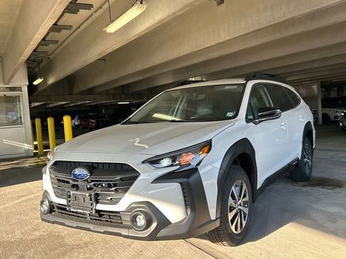 New 2025 Subaru Outback Premium image 5