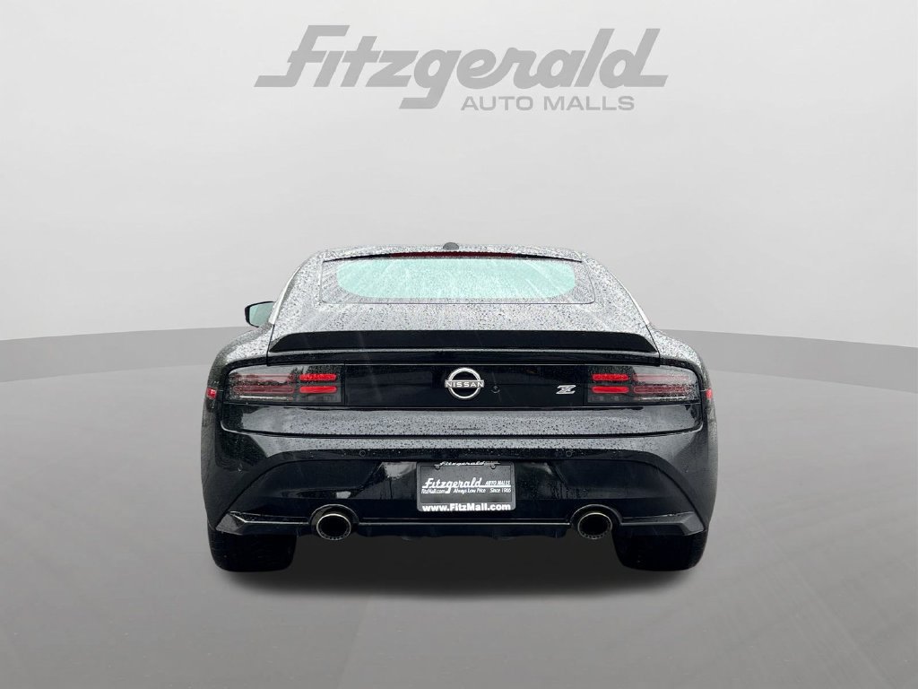 Used 2024 Nissan Z Performance w/ Floor Mat Package RWD image 7