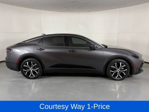 Used 2024 Toyota Crown AWD/4WD image 11