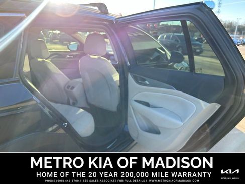 Used 2018 Buick Regal Preferred w/ Sights and Sounds Package image 34