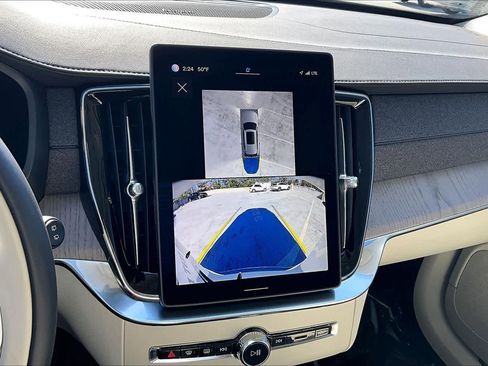 Used 2025 Volvo XC90 B6 Ultra w/ Protection Package image 27