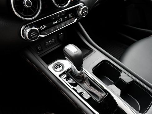 New 2025 Nissan Sentra SR w/ SR Premium Package image 16