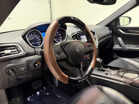 Used 2018 Maserati Ghibli image 9