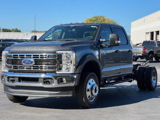 New 2026 Ford F550 4x4 Crew Cab w/ XLT Value Package image 44