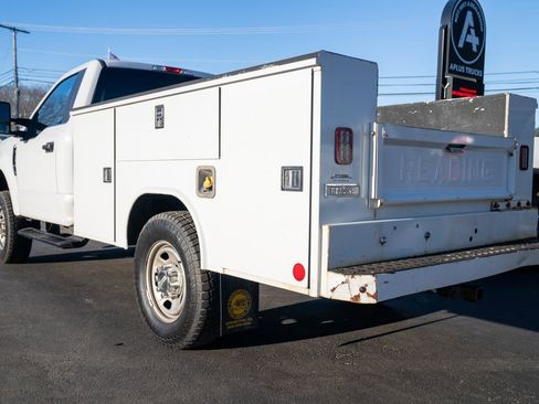 Used 2018 Ford F350 XL w/ Power Equipment Group image 4