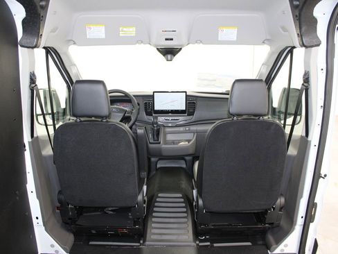 New 2026 Ford Transit 250 148 Medium Roof w/ Load Area Protection Package RWD image 29