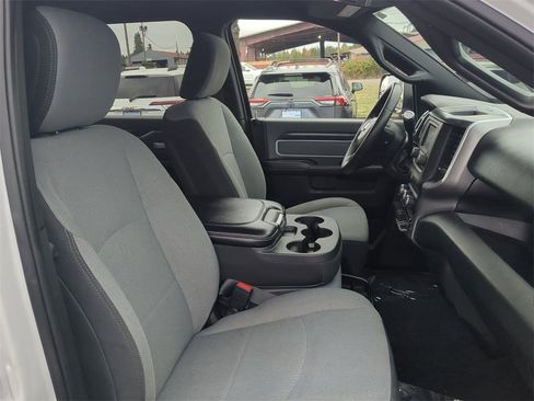 Used 2021 RAM 2500 Big Horn image 28