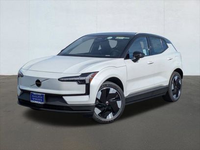 New 2026 Volvo EX30 Plus w/ Climate Package