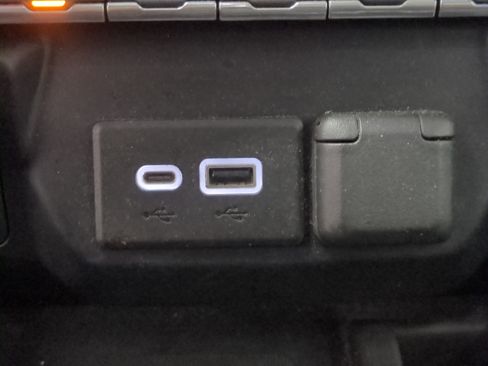 Used 2021 Chevrolet Silverado 1500 LTZ w/ LTZ Premium Package image 23