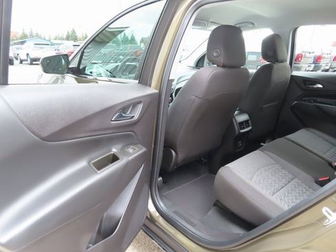 Used 2024 Chevrolet Equinox LT image 19