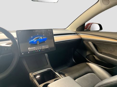 Used 2023 Tesla Model 3 Standard Range image 22