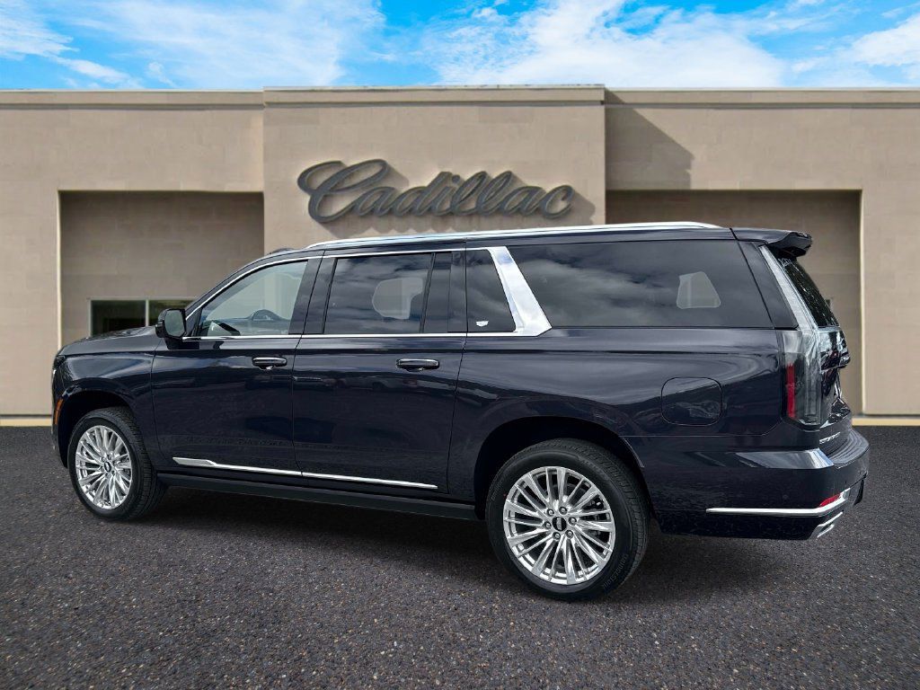 New 2026 Cadillac Escalade ESV Luxury w/ Touring Package AWD/4WD image 5