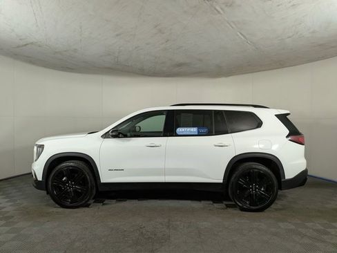 Certified 2025 GMC Acadia Elevation w/ Elevation Premium Package AWD/4WD image 3