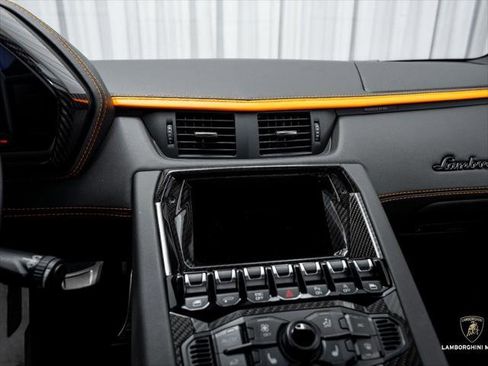 Used 2019 Lamborghini Aventador S AWD/4WD image 43
