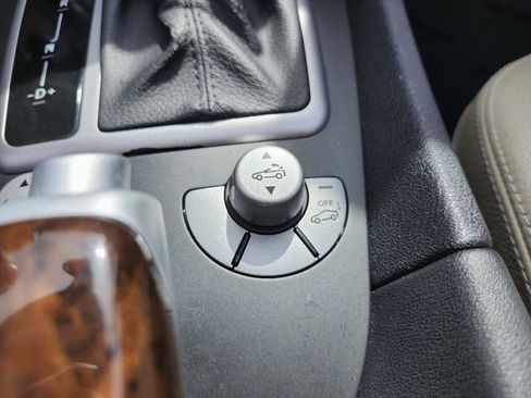 Used 2006 Mercedes-Benz SLK 350 image 7