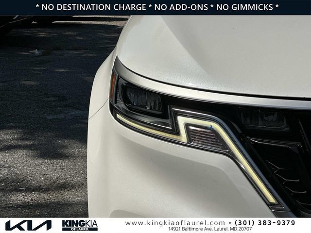 Used 2023 Kia Carnival LX FWD image 28