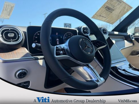 Used 2026 Mercedes-Benz GLC 300 4MATIC image 12