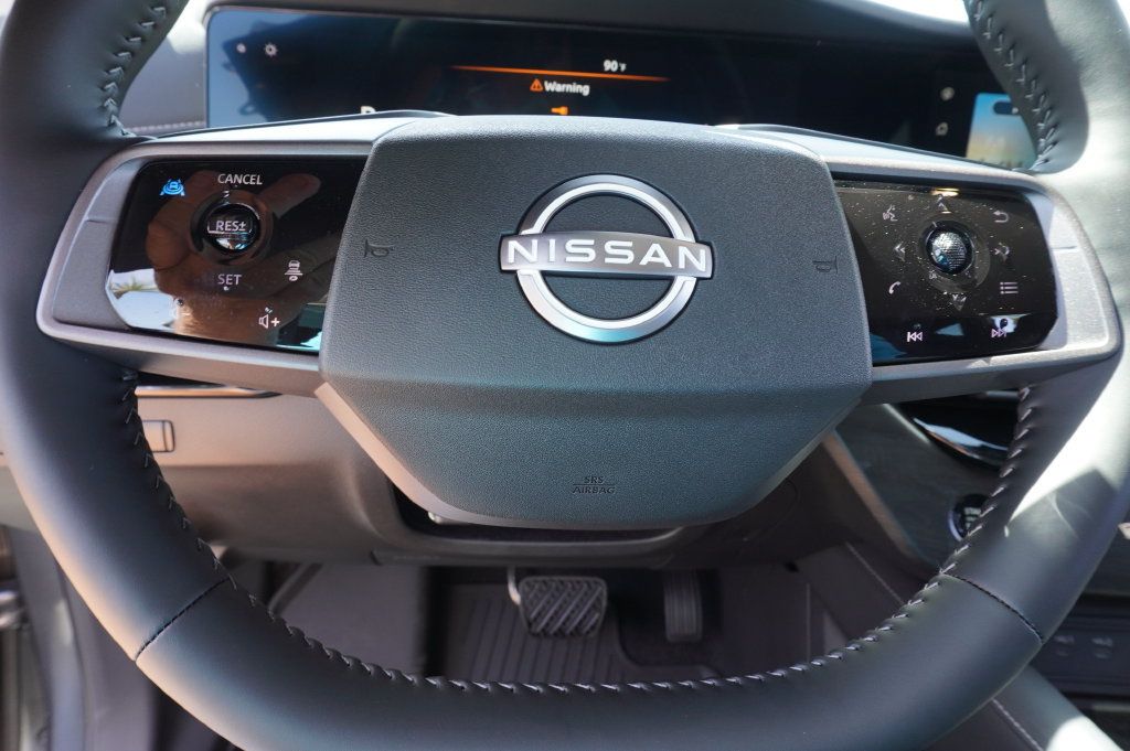Certified 2025 Nissan Murano SV FWD image 17