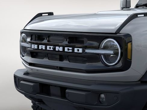 New 2026 Ford Bronco Outer Banks w/ Sasquatch Package AWD/4WD image 19
