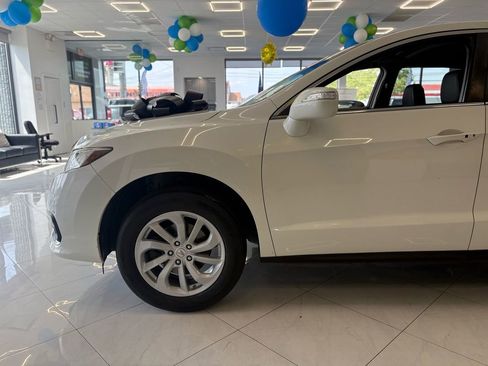 Used 2017 Acura RDX AWD w/ Technology Package image 6