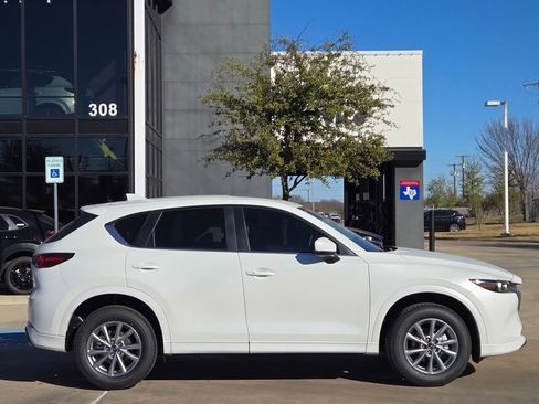 New 2025 MAZDA CX-5 AWD 2.5 S w/ Preferred Package image 3