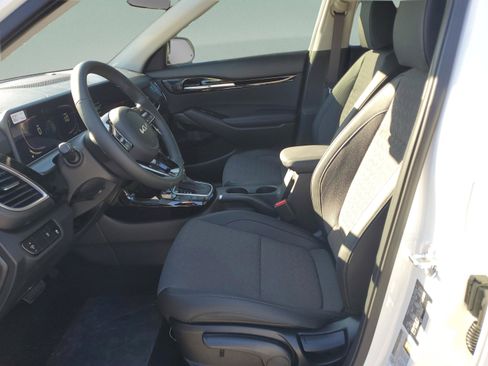 New 2026 Kia Seltos S FWD image 20