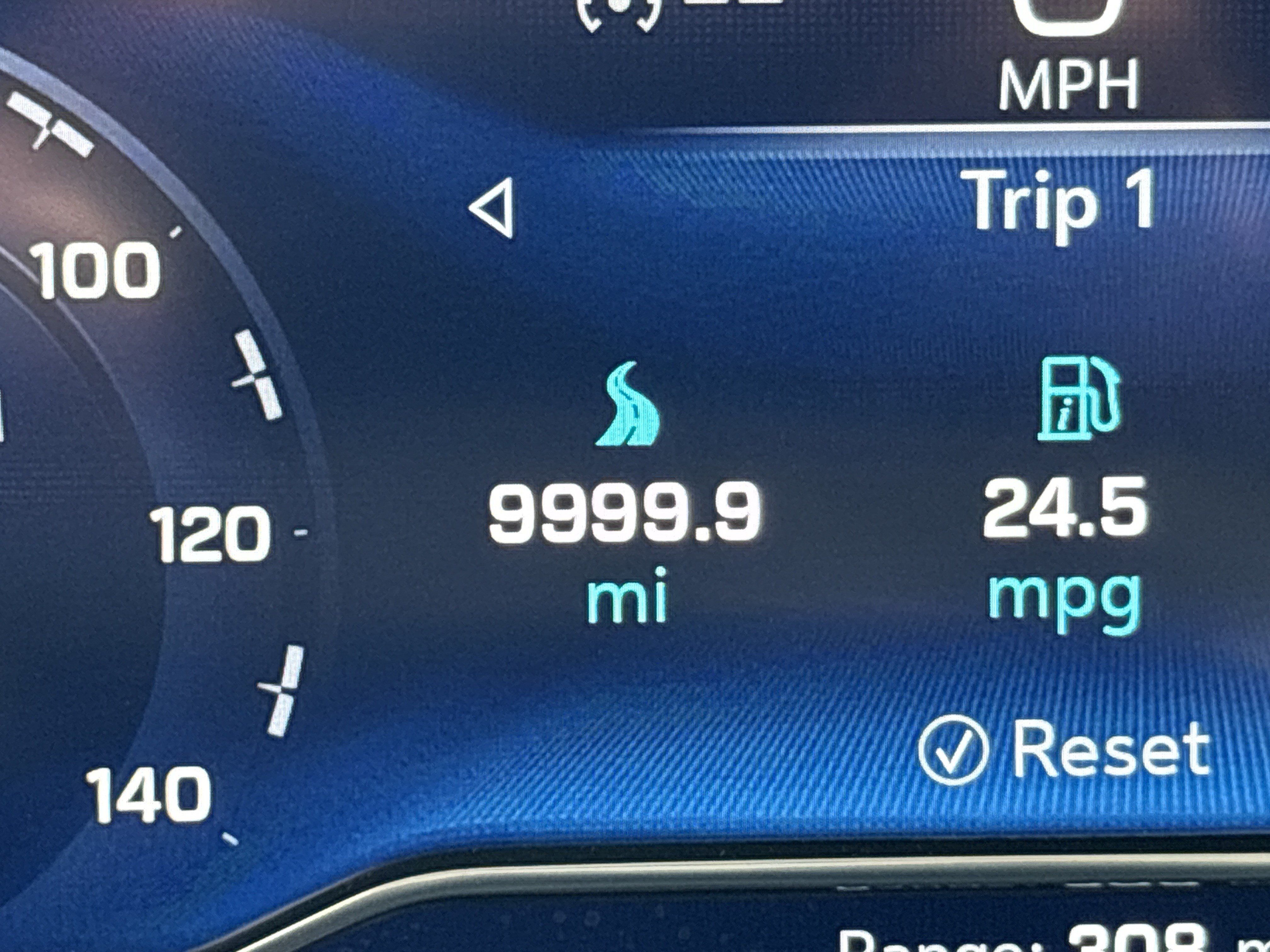 Used 2022 Chevrolet Tahoe High Country AWD/4WD image 22
