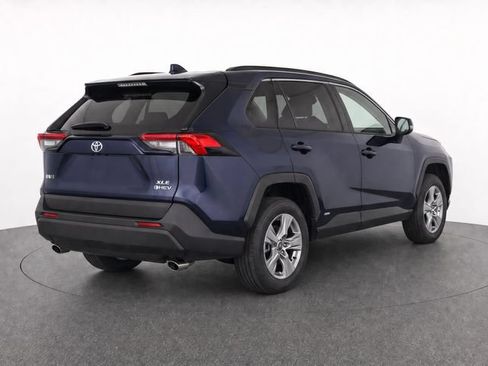 Certified 2025 Toyota RAV4 XLE AWD/4WD image 6