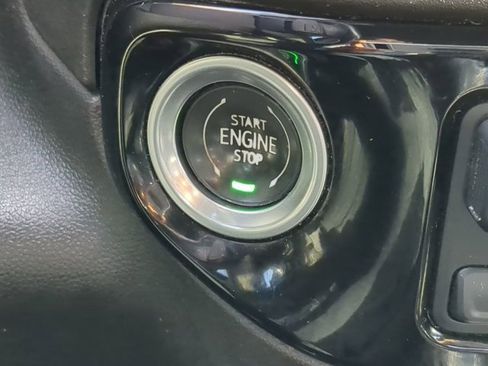 Used 2022 GMC Sierra 1500 Elevation image 27