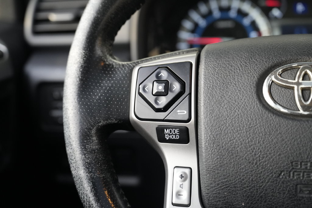 Used 2016 Toyota 4Runner Limited AWD/4WD image 45