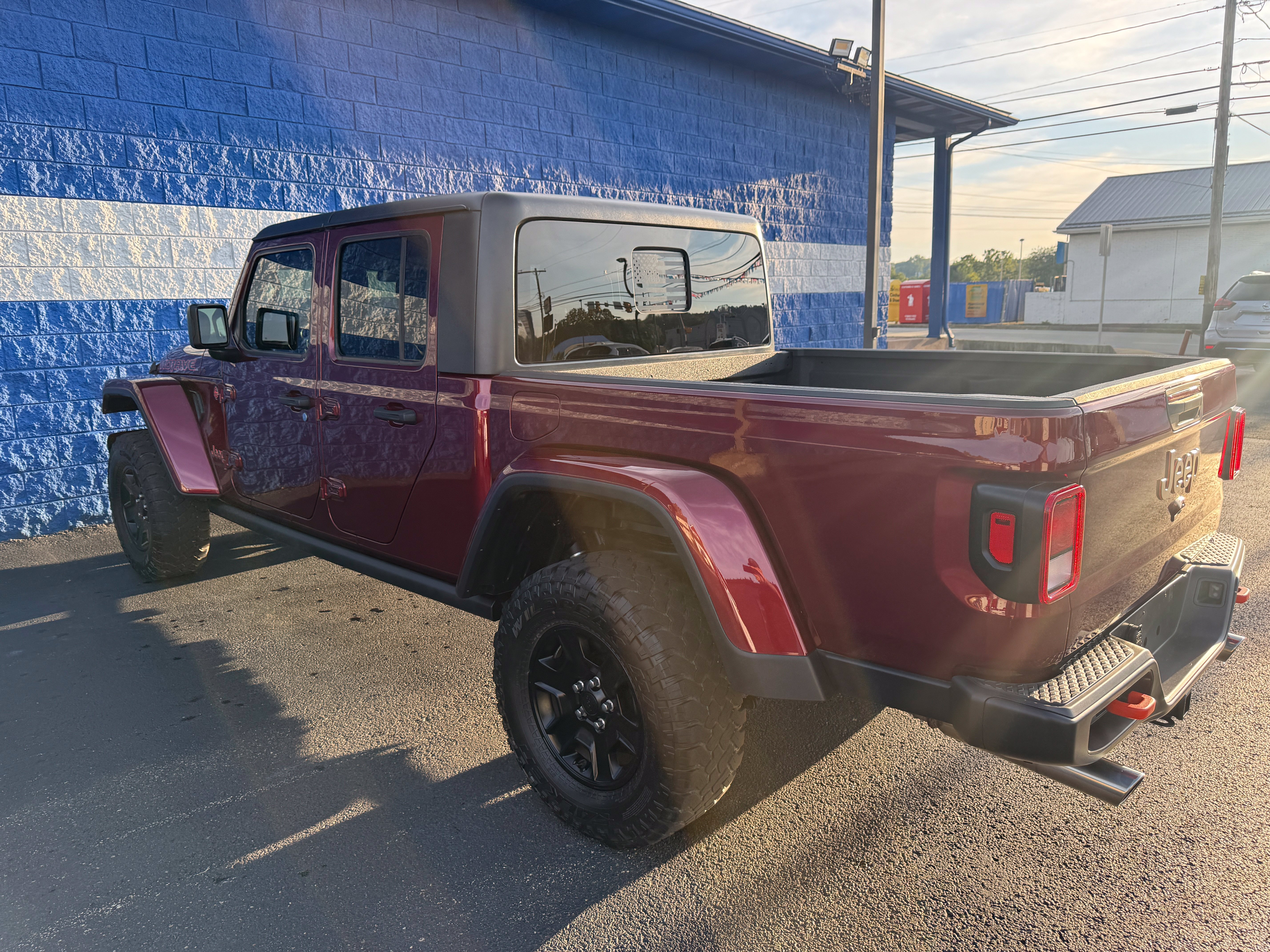 Used 2021 Jeep Gladiator Mojave w/ Cold Weather Group AWD/4WD image 21