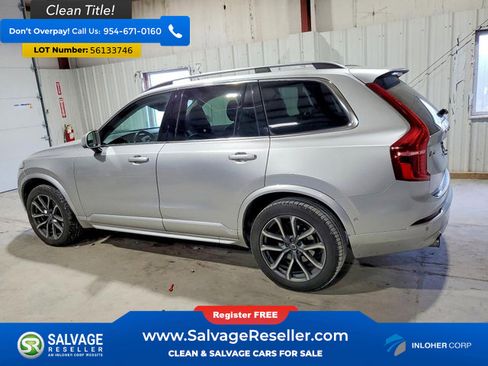 Used 2018 Volvo XC90 T5 Momentum w/ Convenience Package AWD/4WD image 3