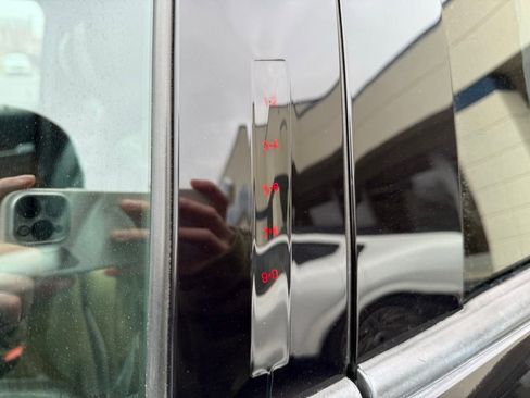 Used 2016 Ford Explorer Limited image 11