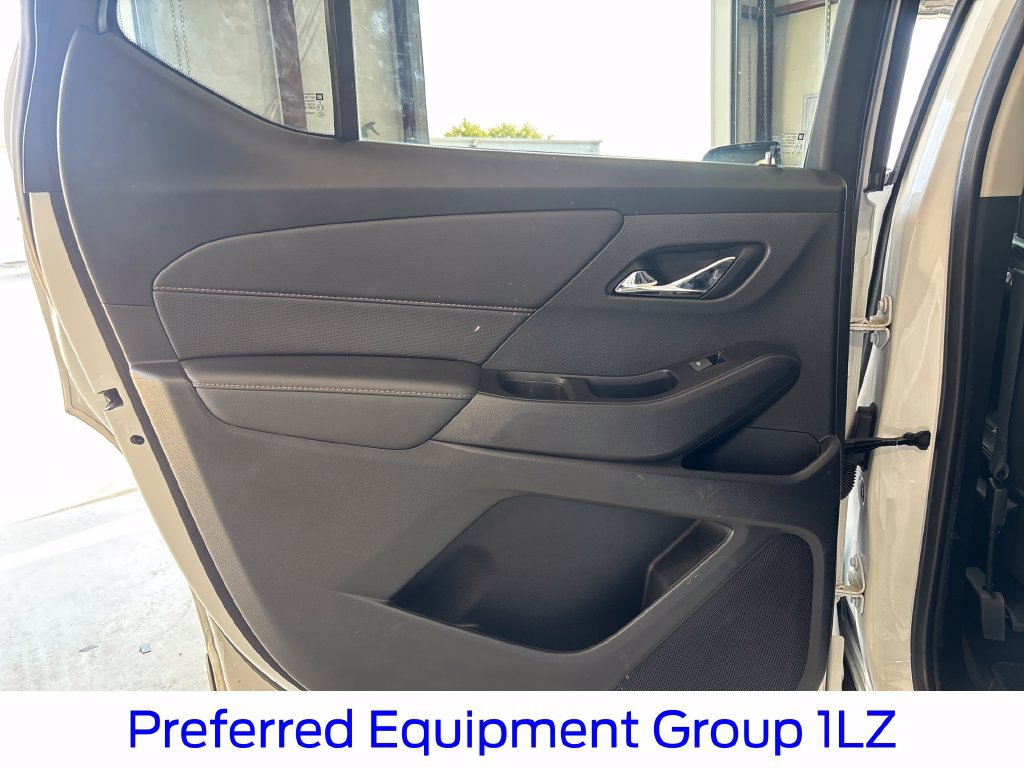Used 2020 Chevrolet Traverse Premier FWD image 38