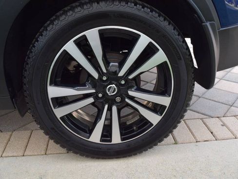 Used 2018 Nissan Kicks SV FWD image 84