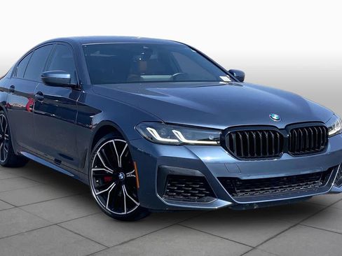Used 2023 BMW 540i w/ M Sport Package RWD image 3