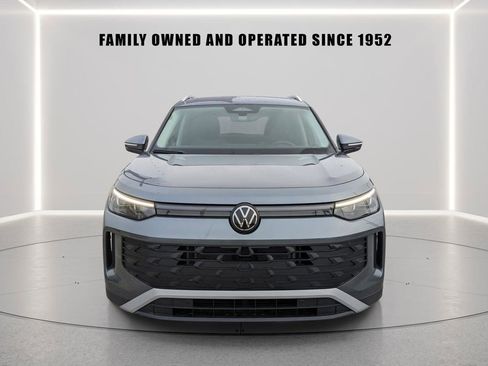 Certified 2025 Volkswagen Tiguan S image 6