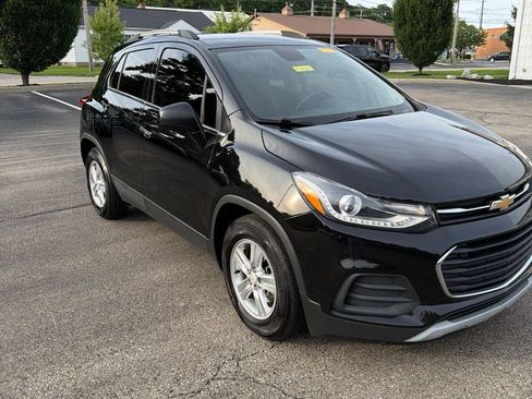 Used 2019 Chevrolet Trax LT w/ LT Convenience Package FWD image 7