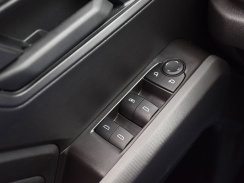 Used 2025 Chevrolet Colorado Trail Boss image 24