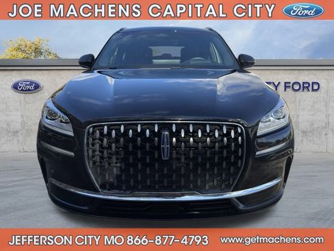 Used 2025 Lincoln Corsair Grand Touring w/ Equipment Group 302A image 8