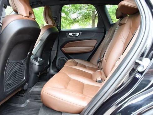 Used 2024 Volvo XC60 B5 Plus w/ Climate Package AWD/4WD image 15