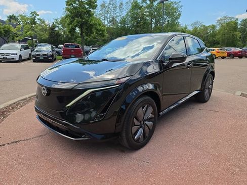Used 2023 Nissan Ariya FWD image 1